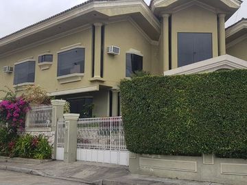 De Venta Casa En Urbanización Santa Cecilia
