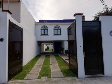 Casa en Venta a 45 minutos de Santa Fe, $4,380,000 LIBRE DE GRAVAMEN 200 METROS DE JARDIN