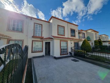 Casa en Venta en Fraccionamiento El Carruaje, Haciendas Hidalgo, Pachuca.