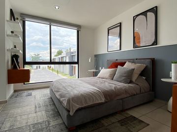 CASA EN VENTA TOLUCA CERCA DEL PARQUE TOLUCA 2000 Y DEL AEROPUERTO INTERNACIONAL