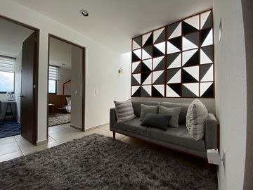 CASA EN VENTA TOLUCA CERCA DEL PARQUE TOLUCA 2000 Y DEL AEROPUERTO INTERNACIONAL
