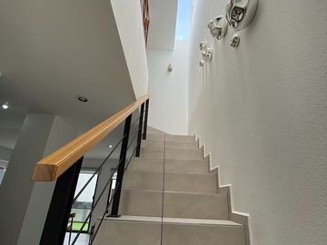 CASA EN VENTA TOLUCA CERCA DEL PARQUE TOLUCA 2000 Y DEL AEROPUERTO INTERNACIONAL