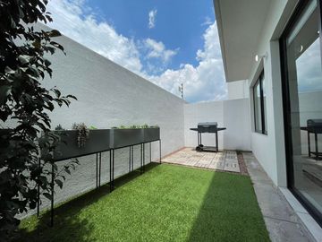 CASA EN VENTA TOLUCA CERCA DEL PARQUE TOLUCA 2000 Y DEL AEROPUERTO INTERNACIONAL