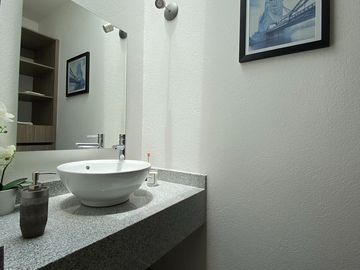 CASA EN VENTA TOLUCA CERCA DEL PARQUE TOLUCA 2000 Y DEL AEROPUERTO INTERNACIONAL
