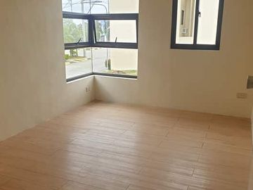 ELEGANT CALM PLACE - RFO 2-BEDROOM 2T&B 2-STOREY SIERRA CLUSTER HOUSE & LOT AT STERLING RESIDENCES ONE NAIC-CAVITE