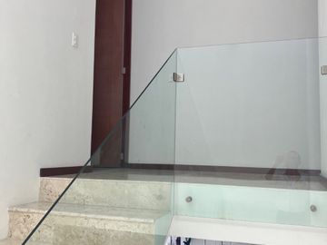 Vive la Plenitud en Zona Plateada: Residencia de Vanguardia al Mejor Precio