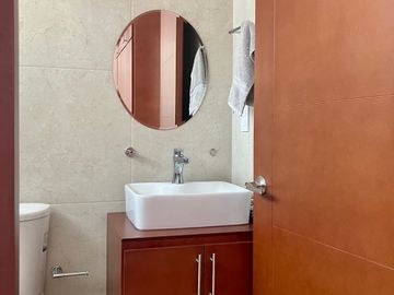 Vive la Plenitud en Zona Plateada: Residencia de Vanguardia al Mejor Precio