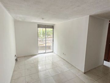 SE VENDE APARTAMENTO EN GIRON