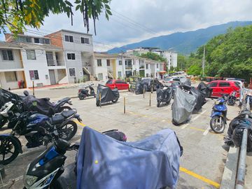 SE VENDE APARTAMENTO EN GIRON