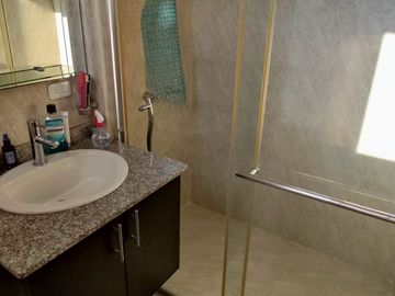 Hermosa Casa 4 dormitorios en La Armenia