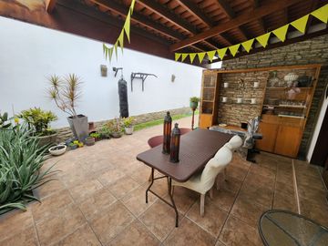 Casa En Venta En Surco Cerca A La Upc Ideal Para Constructoras