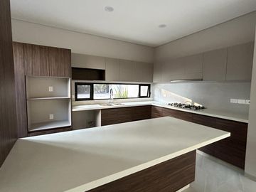 (CRO) CASA EN FRACC. REAL DE TETELA $ 8,750,000