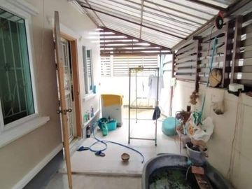 🏡 #Quick sale!! #Twin house, single house style Just connect the roof of the parking lot. #Natawadi Village, Bowina Town 🏡
