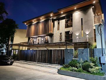 Modern, Luxurious, Brand New 6-Bedroom House For Sale at Multinational Village, Paranaque