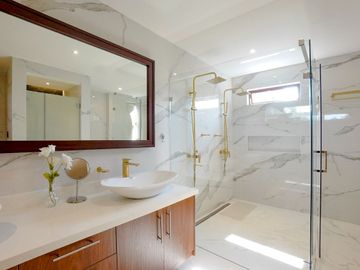 Modern, Luxurious, Brand New 6-Bedroom House For Sale at Multinational Village, Paranaque