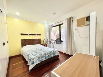Three Bedrooms Beach Condo Unit in Coral Point