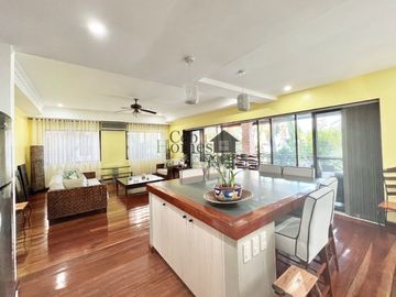 Three Bedrooms Beach Condo Unit in Coral Point