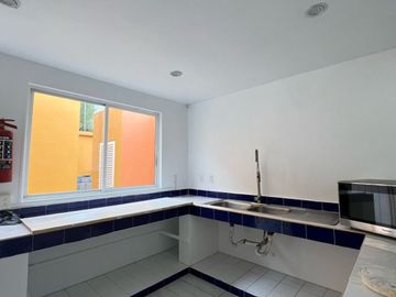 CASA EN VENTA EN XOCHIMILCO, EL MIRADOR, A 5 MINUTOS DE PERIFÉRICO