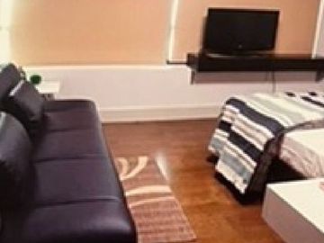 Studio Unit for Sale in Edades Tower Rockwell ,Makati City