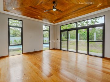 5BR HOUSE & LOT; MANILA SOUTHWOODS - CARMONA, CAVITE