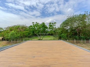 5BR HOUSE & LOT; MANILA SOUTHWOODS - CARMONA, CAVITE