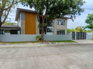 5BR HOUSE & LOT; MANILA SOUTHWOODS - CARMONA, CAVITE