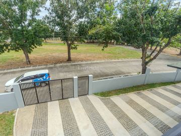 5BR HOUSE & LOT; MANILA SOUTHWOODS - CARMONA, CAVITE
