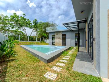 5BR HOUSE & LOT; MANILA SOUTHWOODS - CARMONA, CAVITE