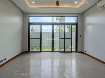 5BR HOUSE & LOT; MANILA SOUTHWOODS - CARMONA, CAVITE