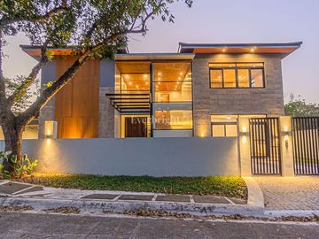 5BR HOUSE & LOT; MANILA SOUTHWOODS - CARMONA, CAVITE
