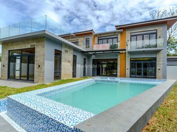 5BR HOUSE & LOT; MANILA SOUTHWOODS - CARMONA, CAVITE
