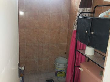 VENDO CASA 2 PLANTAS 4 RECAMARAS, EXCELENTE UBICACIONE, EN VILLA DE LAS FLORES