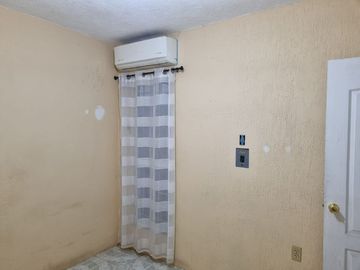 Bonita Casa Climatizada en Laguna Real