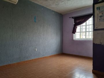 Bonita Casa Climatizada en Laguna Real