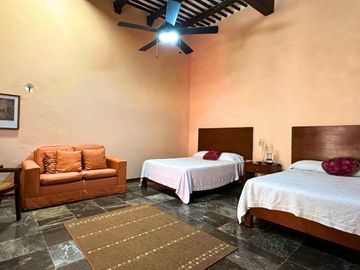 Casa Colonial Calle 10