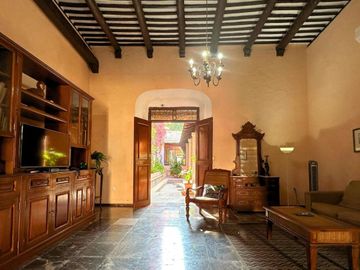 Casa Colonial Calle 10
