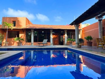 Casa Colonial Calle 10