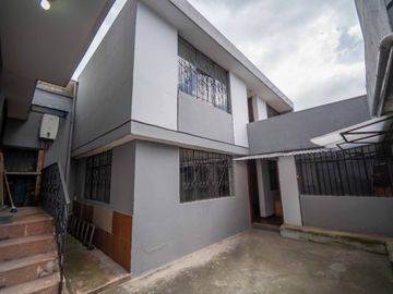 LA MENA 2 CASA DE VENTA