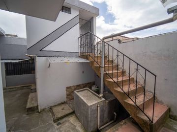 LA MENA 2 CASA DE VENTA