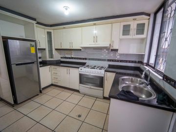 LA MENA 2 CASA DE VENTA