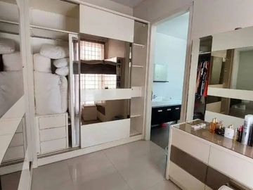 Termurah Rumah Royal Residence Winchester Furnish Depan Taman Paling Murah Surabaya