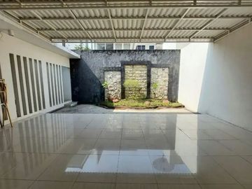 Termurah Rumah Royal Residence Winchester Furnish Depan Taman Paling Murah Surabaya