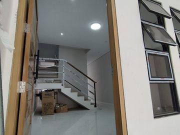 For sale 2 Storey Brand New Townhouse in Visayas Avenue Quezon City PH2808