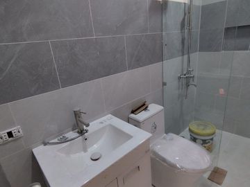 For sale 2 Storey Brand New Townhouse in Visayas Avenue Quezon City PH2808