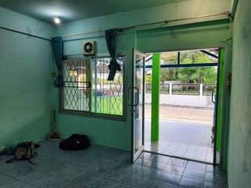 Townhouse for sale, Chuan Chuen Watcharaphon, 18 sq m, Bang Khen District, Bangkok.