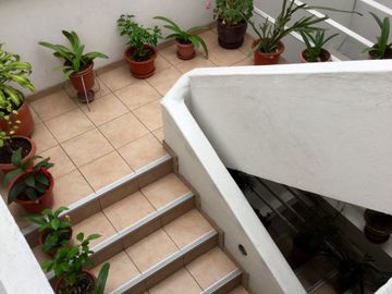 Edificio Hughes, Carcelén Alto, Quito