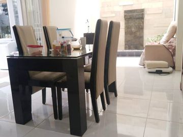 Rumah Dijual di Perumahan Villa Ilhami Karawaci Tangerang Dekat Supermall Karawaci