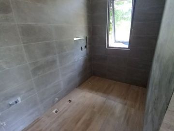 5 Bedroom House and Lot for Sale in Manila Southwoods Estate, Carmona, Cavite