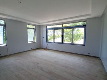 5 Bedroom House and Lot for Sale in Manila Southwoods Estate, Carmona, Cavite