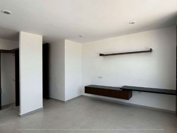 TOWNHOUSE EN VENTA EN MÉRIDA, YUCATÁN, XCANATÚN CON ACABADOS DE LUJO